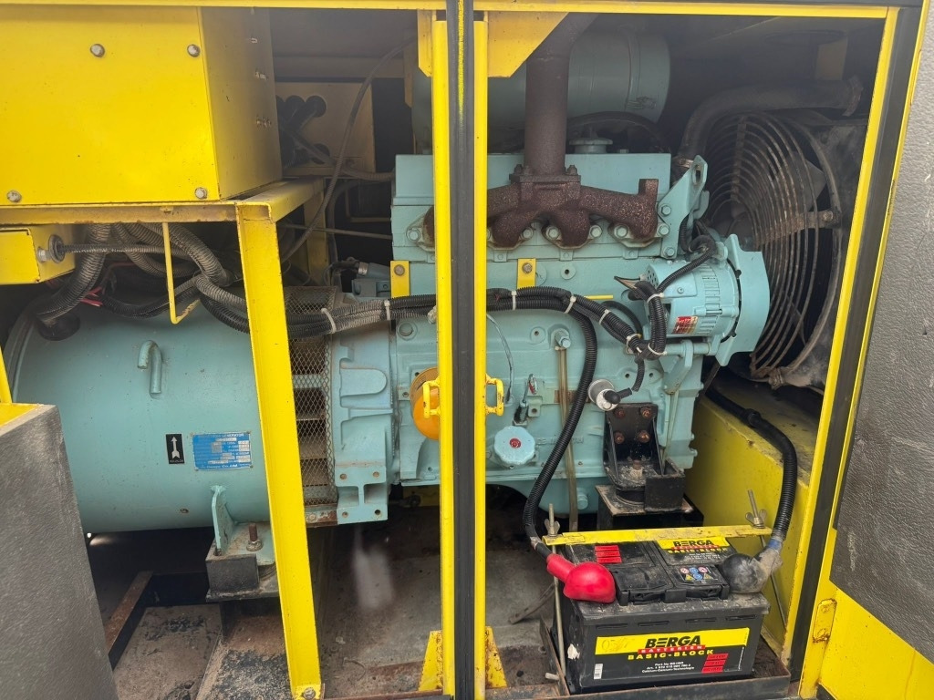 Denyo DCA 40 SSGK - Bộ phát điện: hình 5 Denyo DCA 40 SSGK - Bộ phát điện: hình 5