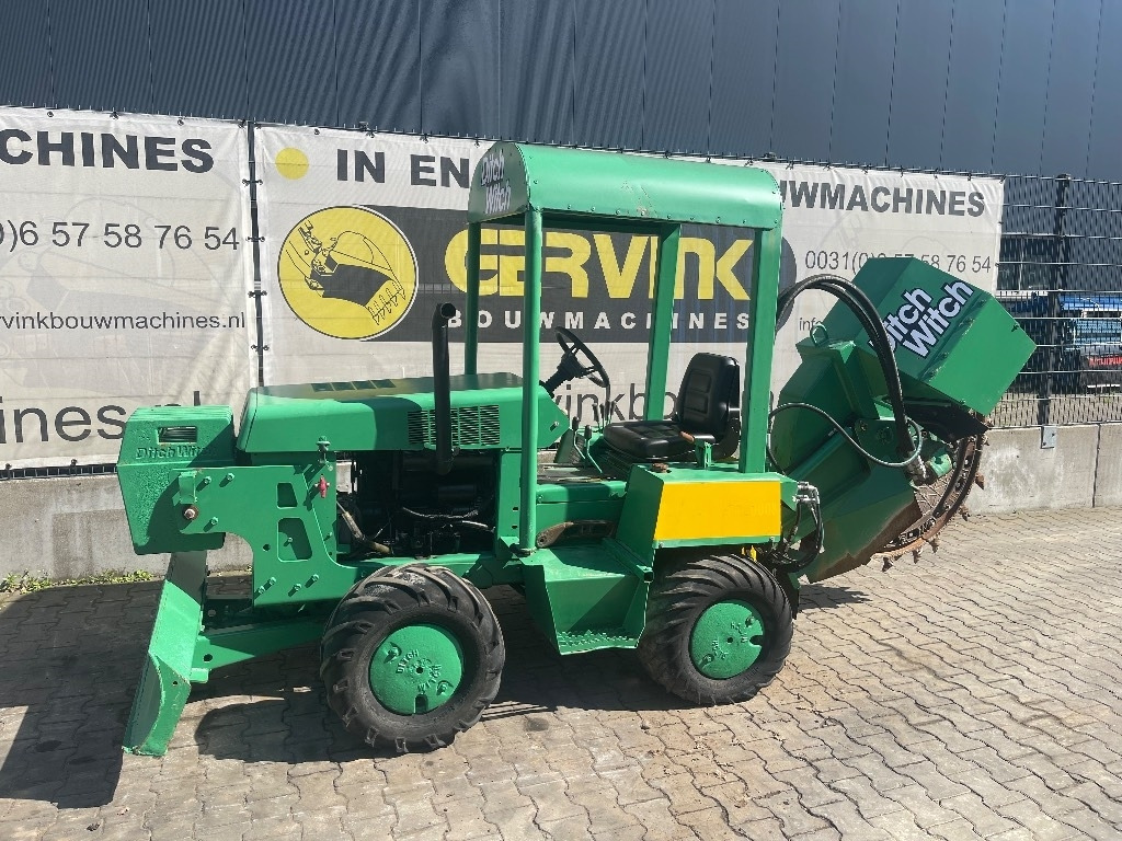 Ditch Witch 3500 DD - Máy đào hào: hình 1 Ditch Witch 3500 DD - Máy đào hào: hình 1