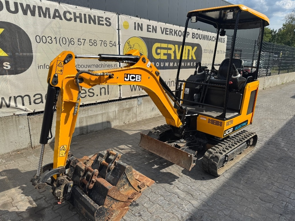 JCB 19 C-1E - Máy xúc mini: hình 4 JCB 19 C-1E - Máy xúc mini: hình 4