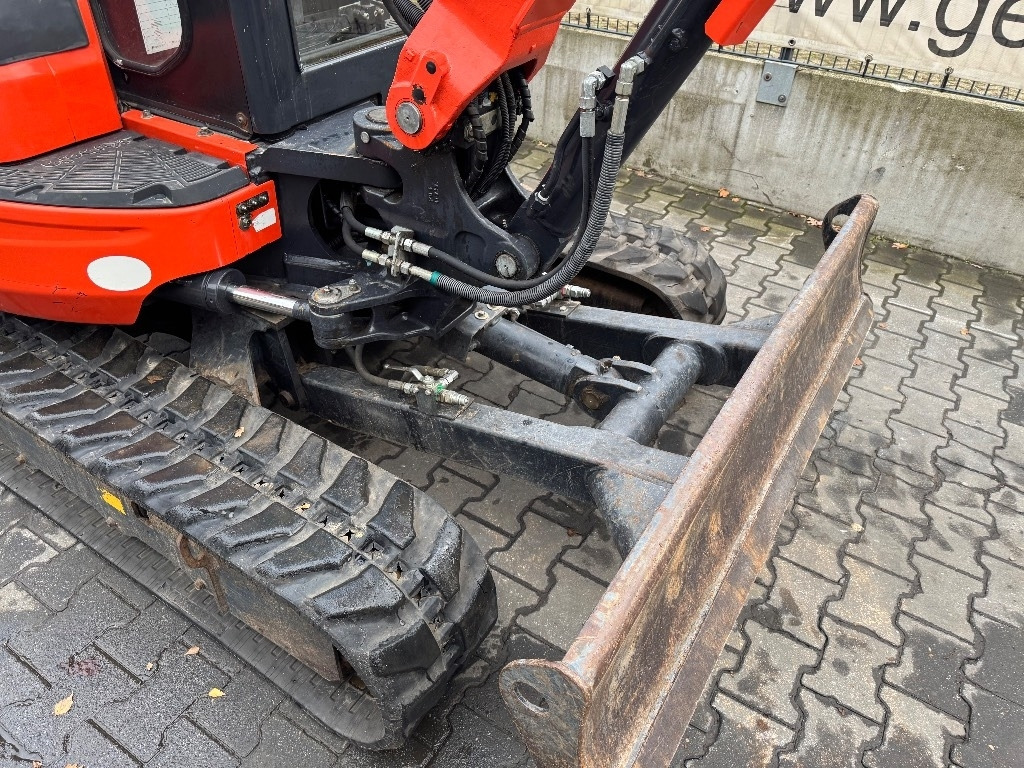 Kubota KX 101-3 A - Máy xúc mini: hình 5 Kubota KX 101-3 A - Máy xúc mini: hình 5