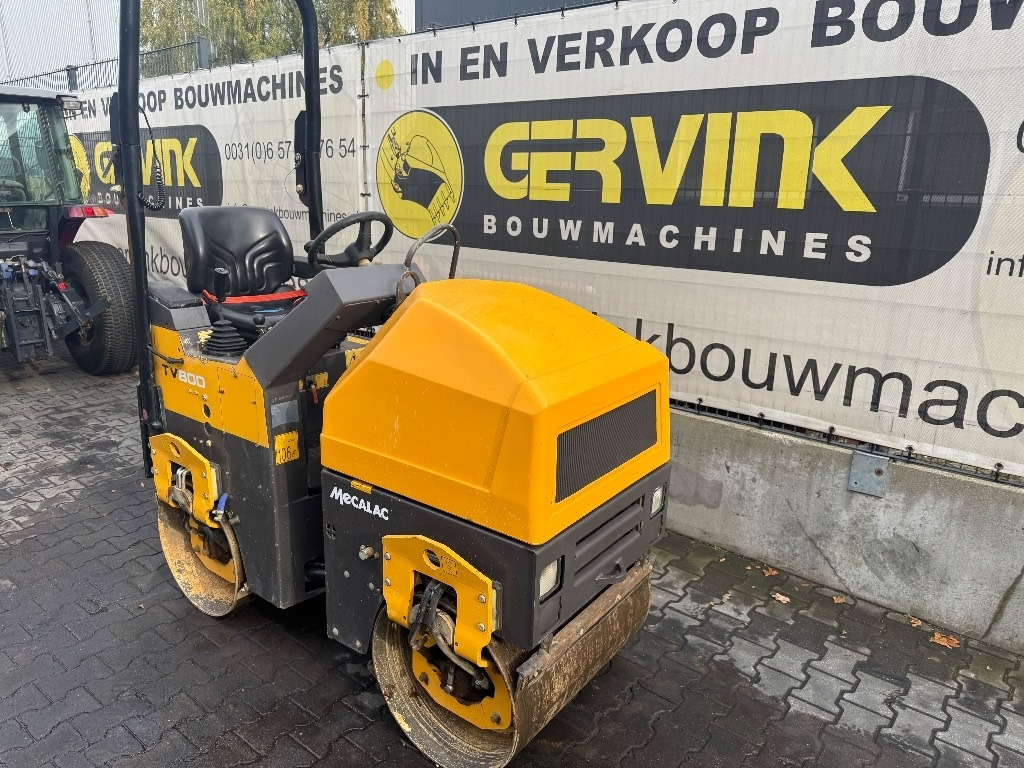 Mecalac TV 800 - Máy lăn đường: hình 3 Mecalac TV 800 - Máy lăn đường: hình 3