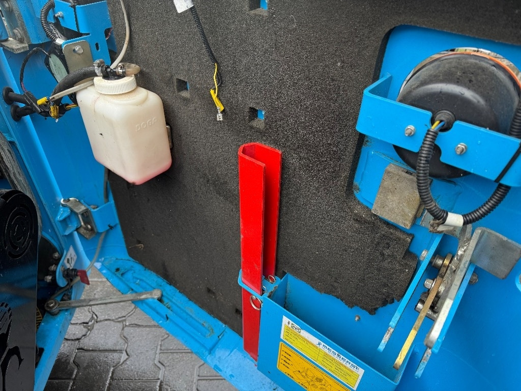 Messersi SL35 - Máy xúc lật đa năng: hình 4 Messersi SL35 - Máy xúc lật đa năng: hình 4