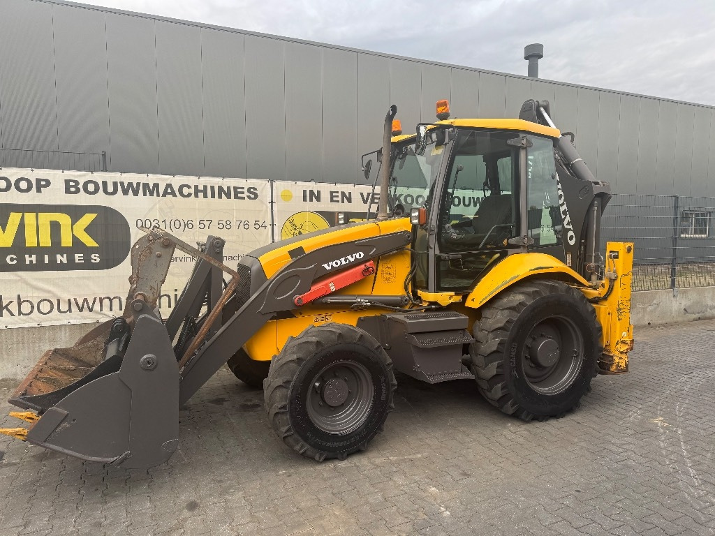 Volvo BL 71 - Máy xúc trước múc sau: hình 1 Volvo BL 71 - Máy xúc trước múc sau: hình 1