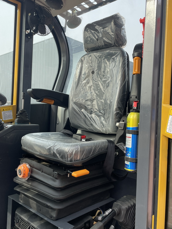 Qingdao Promising CE Telescopic Loader ZL15 - Máy xúc lật bánh lốp kính thiên văn: hình 4 Qingdao Promising CE Telescopic Loader ZL15 - Máy xúc lật bánh lốp kính thiên văn: hình 4