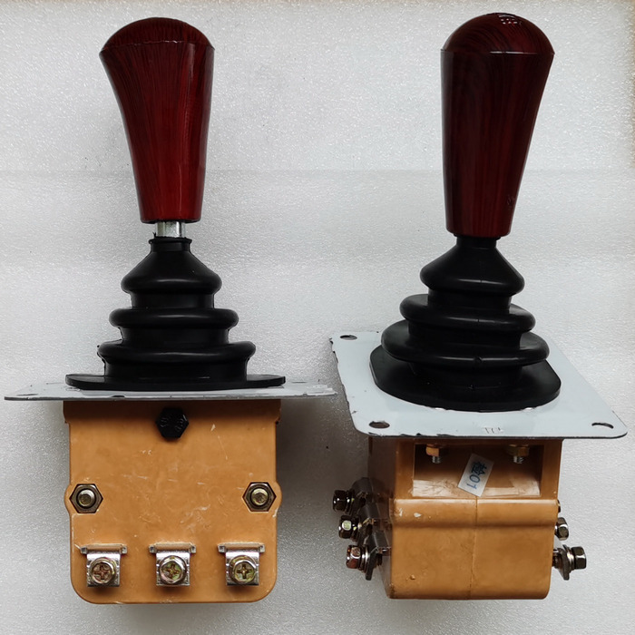 Qingdao Promising FLAND EL45 Electric Wheel Loader Forward Reverse Toggle Switch - Cần số cho Máy xúc lật bánh lốp: hình 1 Qingdao Promising FLAND EL45 Electric Wheel Loader Forward Reverse Toggle Switch - Cần số cho Máy xúc lật bánh lốp: hình 1