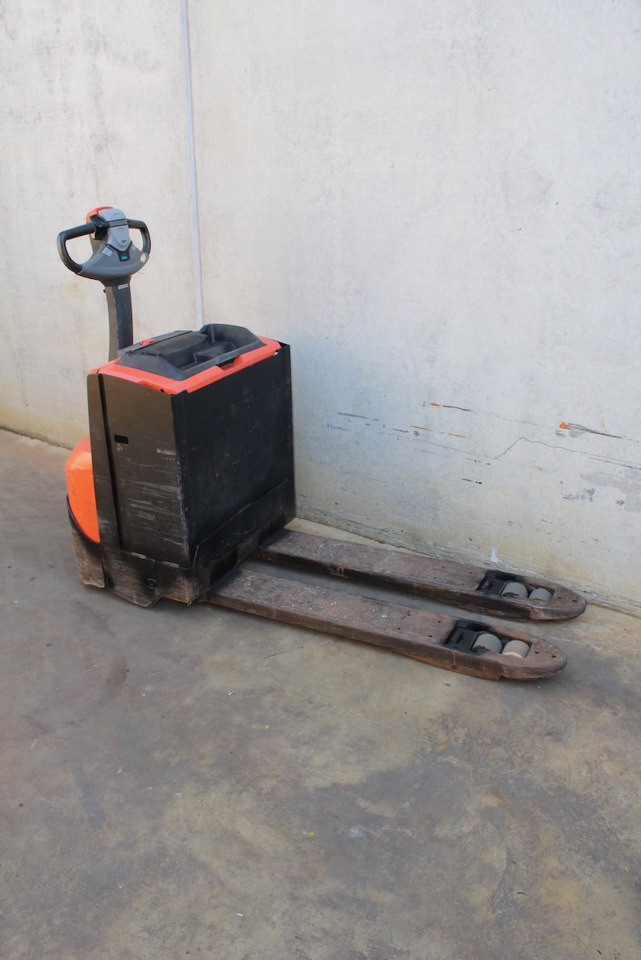 BT LWE 200 - Xe tải nâng pallet: hình 4 BT LWE 200 - Xe tải nâng pallet: hình 4