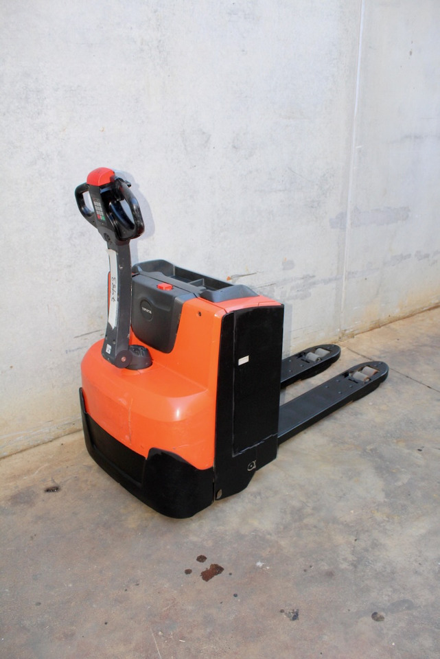 BT LWE 200 - Xe tải nâng pallet: hình 3 BT LWE 200 - Xe tải nâng pallet: hình 3
