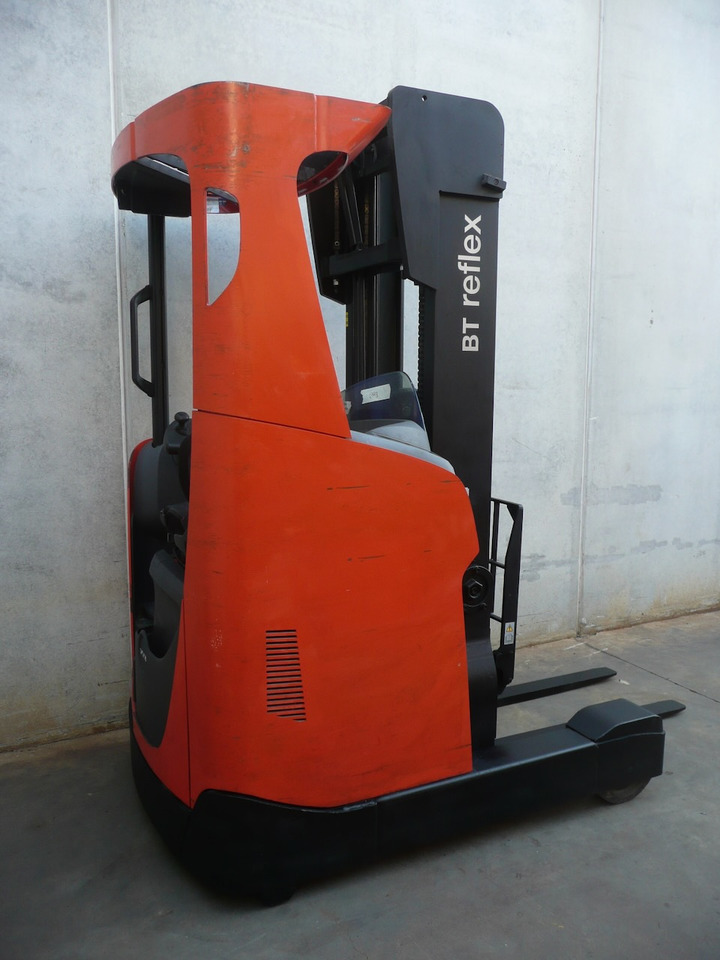BT RRE 140 H - Xe tải tiếp cận: hình 2 BT RRE 140 H - Xe tải tiếp cận: hình 2
