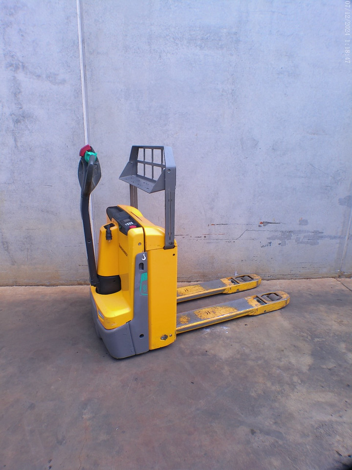 Jungheinrich EJE 116 LI-ION - Xe tải nâng pallet: hình 3 Jungheinrich EJE 116 LI-ION - Xe tải nâng pallet: hình 3