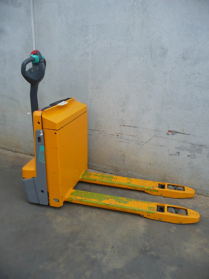 Jungheinrich EJE 116i LI-ION - Xe tải nâng pallet: hình 4 Jungheinrich EJE 116i LI-ION - Xe tải nâng pallet: hình 4