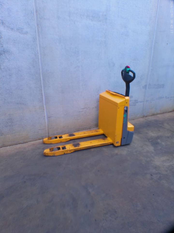 Jungheinrich EJE 116i LI-ION - Xe tải nâng pallet: hình 2 Jungheinrich EJE 116i LI-ION - Xe tải nâng pallet: hình 2