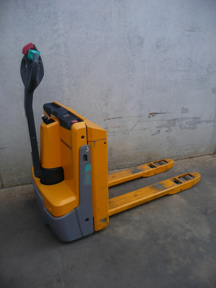 Jungheinrich EJE 116i LI-ION - Xe tải nâng pallet: hình 3 Jungheinrich EJE 116i LI-ION - Xe tải nâng pallet: hình 3