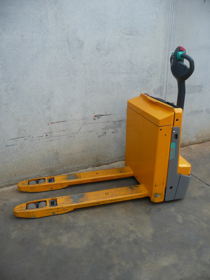 Jungheinrich EJE 116i LI-ION - Xe tải nâng pallet: hình 2 Jungheinrich EJE 116i LI-ION - Xe tải nâng pallet: hình 2