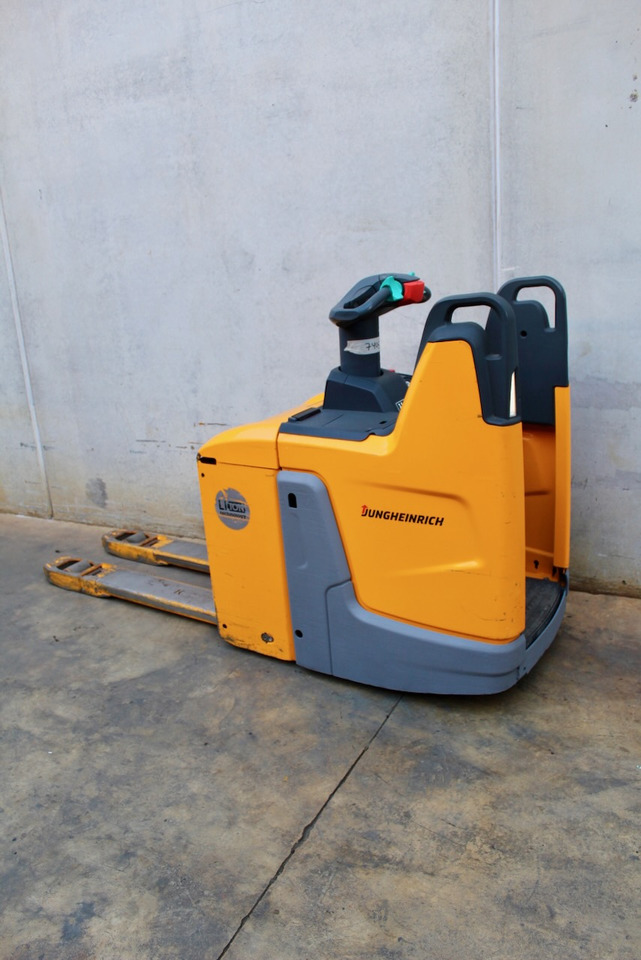 Jungheinrich ERE 120 LI-ION - Xe tải nâng pallet: hình 1 Jungheinrich ERE 120 LI-ION - Xe tải nâng pallet: hình 1