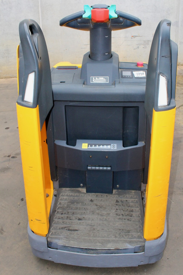 Jungheinrich ERE 125 LI-ION - Xe tải nâng pallet: hình 5 Jungheinrich ERE 125 LI-ION - Xe tải nâng pallet: hình 5