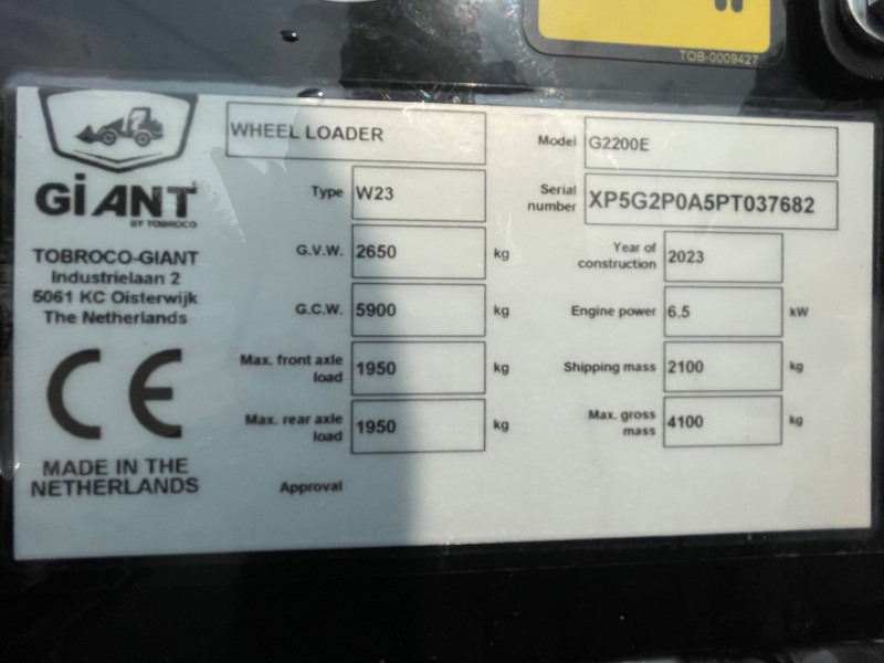 Giant G 2200 E - Máy xúc lật bánh lốp: hình 3 Giant G 2200 E - Máy xúc lật bánh lốp: hình 3
