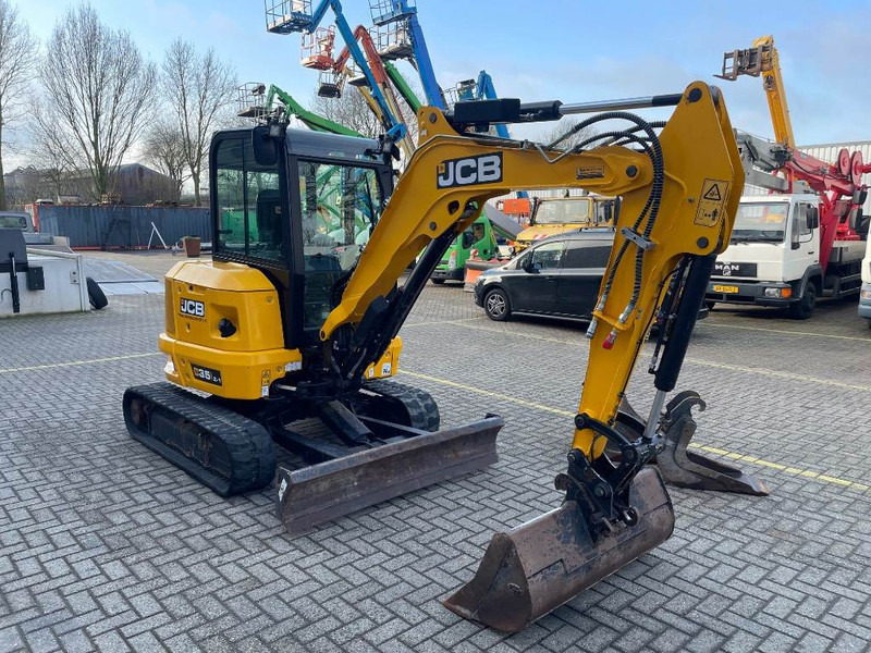 JCB 35Z-1 - Máy xúc mini: hình 4 JCB 35Z-1 - Máy xúc mini: hình 4