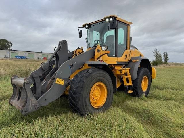 Volvo L 70 H - Máy xúc lật bánh lốp: hình 1 Volvo L 70 H - Máy xúc lật bánh lốp: hình 1