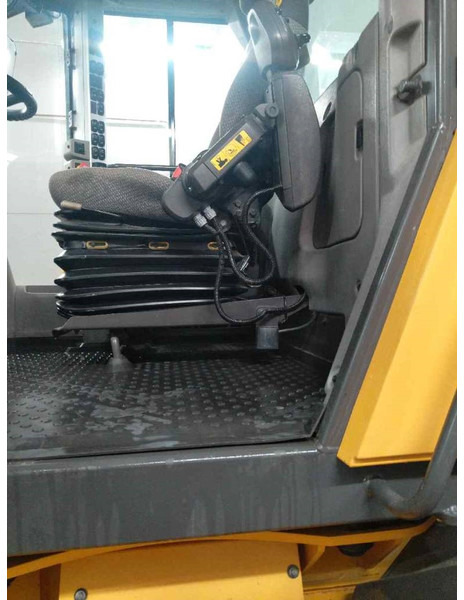Volvo L 70 H - Máy xúc lật bánh lốp: hình 5 Volvo L 70 H - Máy xúc lật bánh lốp: hình 5