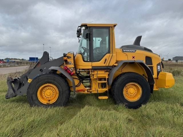 Volvo L 70 H - Máy xúc lật bánh lốp: hình 2 Volvo L 70 H - Máy xúc lật bánh lốp: hình 2