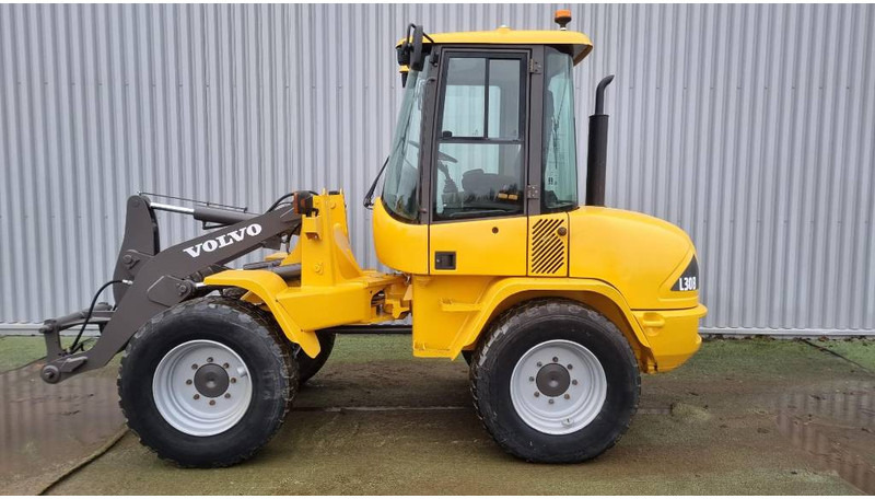 Volvo L30 B, Hjullastare - Máy xúc lật bánh lốp: hình 2 Volvo L30 B, Hjullastare - Máy xúc lật bánh lốp: hình 2
