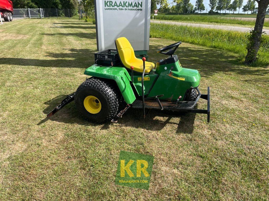 1200A bunkerrake John Deere - Trang thiết bị vườn: hình 4 1200A bunkerrake John Deere - Trang thiết bị vườn: hình 4