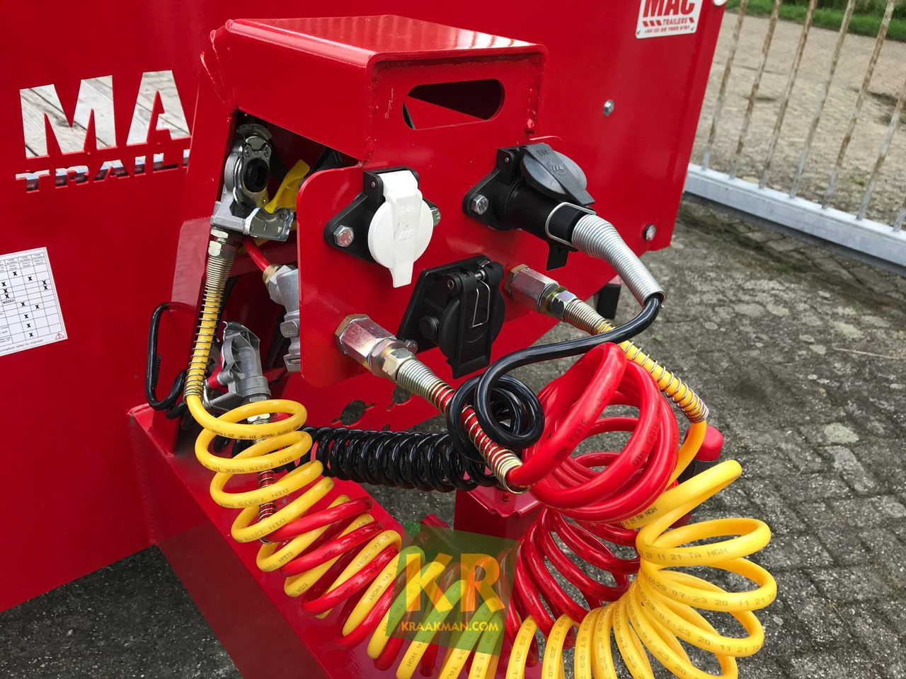 16 PREMIUM MAC Trailers - Rơ moóc thùng thấp: hình 2 16 PREMIUM MAC Trailers - Rơ moóc thùng thấp: hình 2