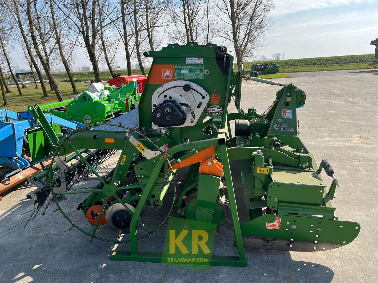 3000 SUPER Amazone - Máy gieo hạt liên hợp: hình 4 3000 SUPER Amazone - Máy gieo hạt liên hợp: hình 4