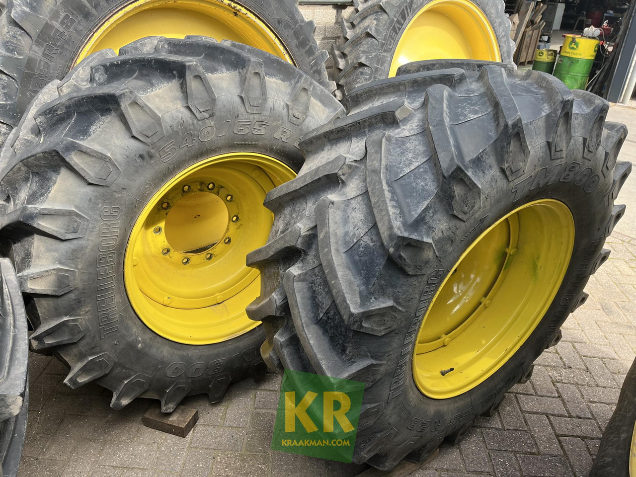 580/70r38 en 540/65r28 Trelleborg op wiel Trelleborg - Lốp cho Máy móc nông nghiệp: hình 3 580/70r38 en 540/65r28 Trelleborg op wiel Trelleborg - Lốp cho Máy móc nông nghiệp: hình 3