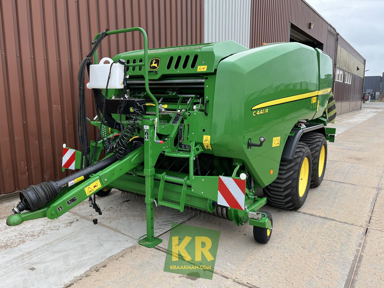 C441R John Deere - Máy đóng kiện tròn: hình 1 C441R John Deere - Máy đóng kiện tròn: hình 1