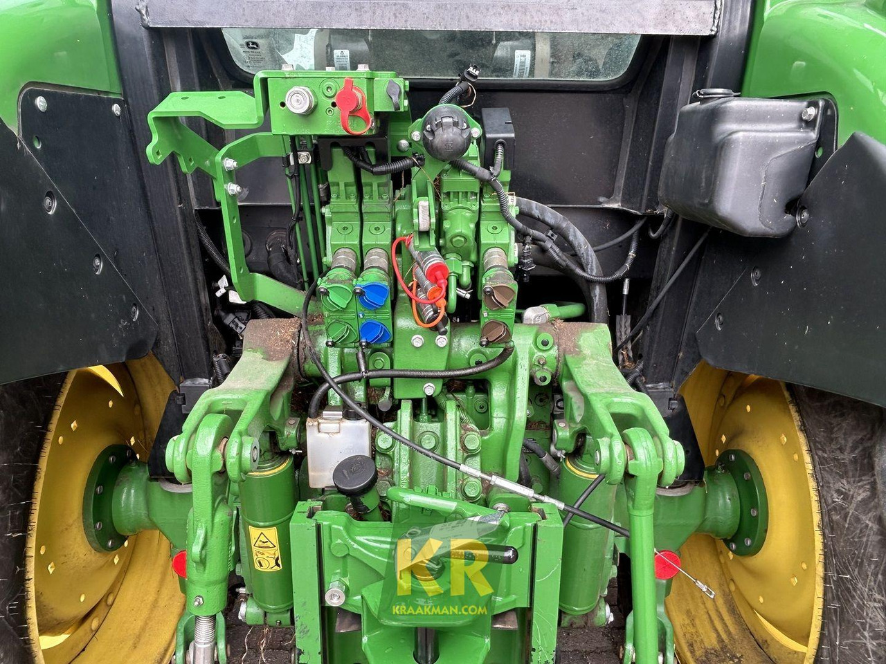 John Deere 5090R - Máy cày: hình 4 John Deere 5090R - Máy cày: hình 4