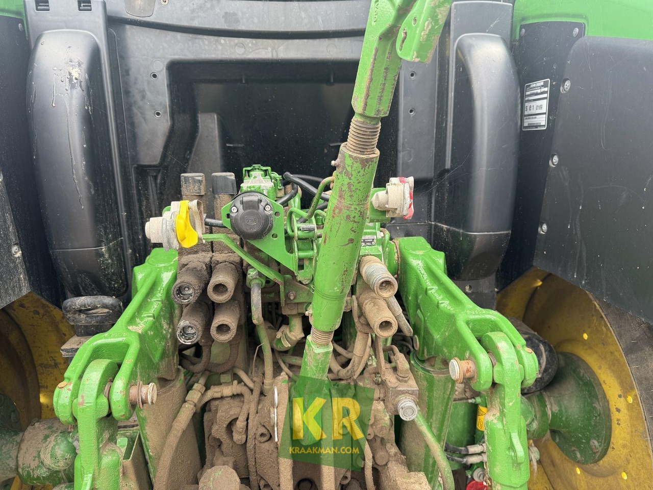 John Deere 6125R - Máy cày: hình 3 John Deere 6125R - Máy cày: hình 3