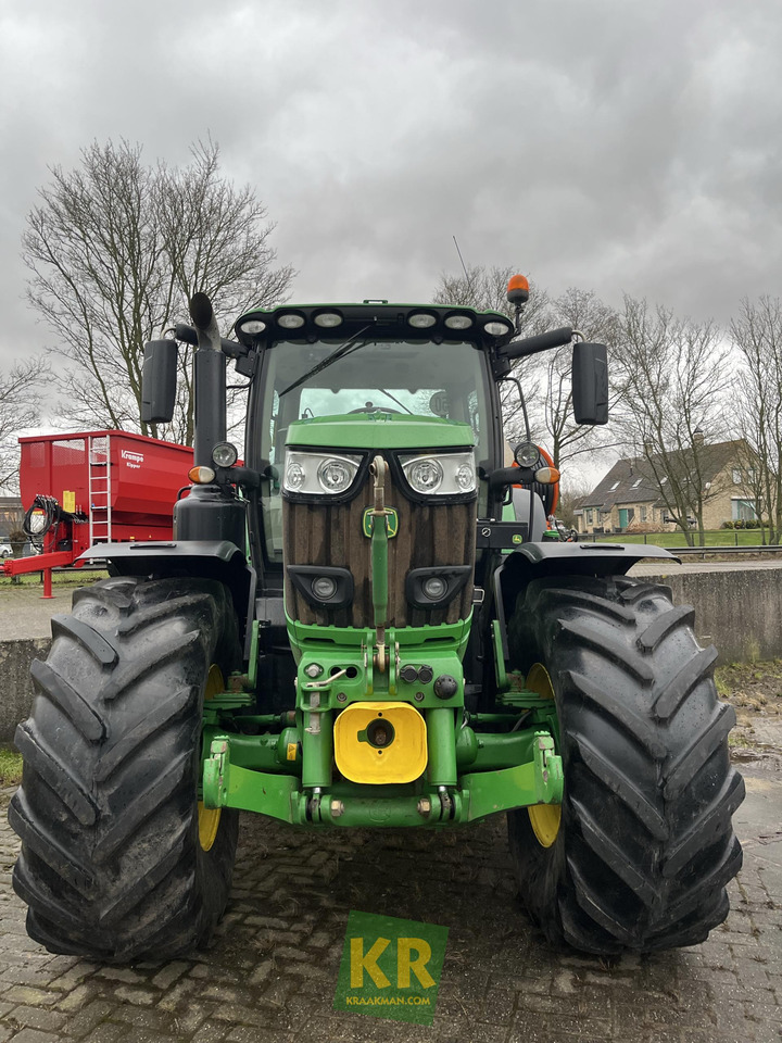 John Deere 6215R - Máy cày: hình 5 John Deere 6215R - Máy cày: hình 5