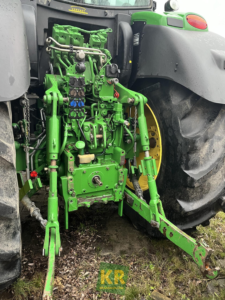 John Deere 6215R - Máy cày: hình 4 John Deere 6215R - Máy cày: hình 4