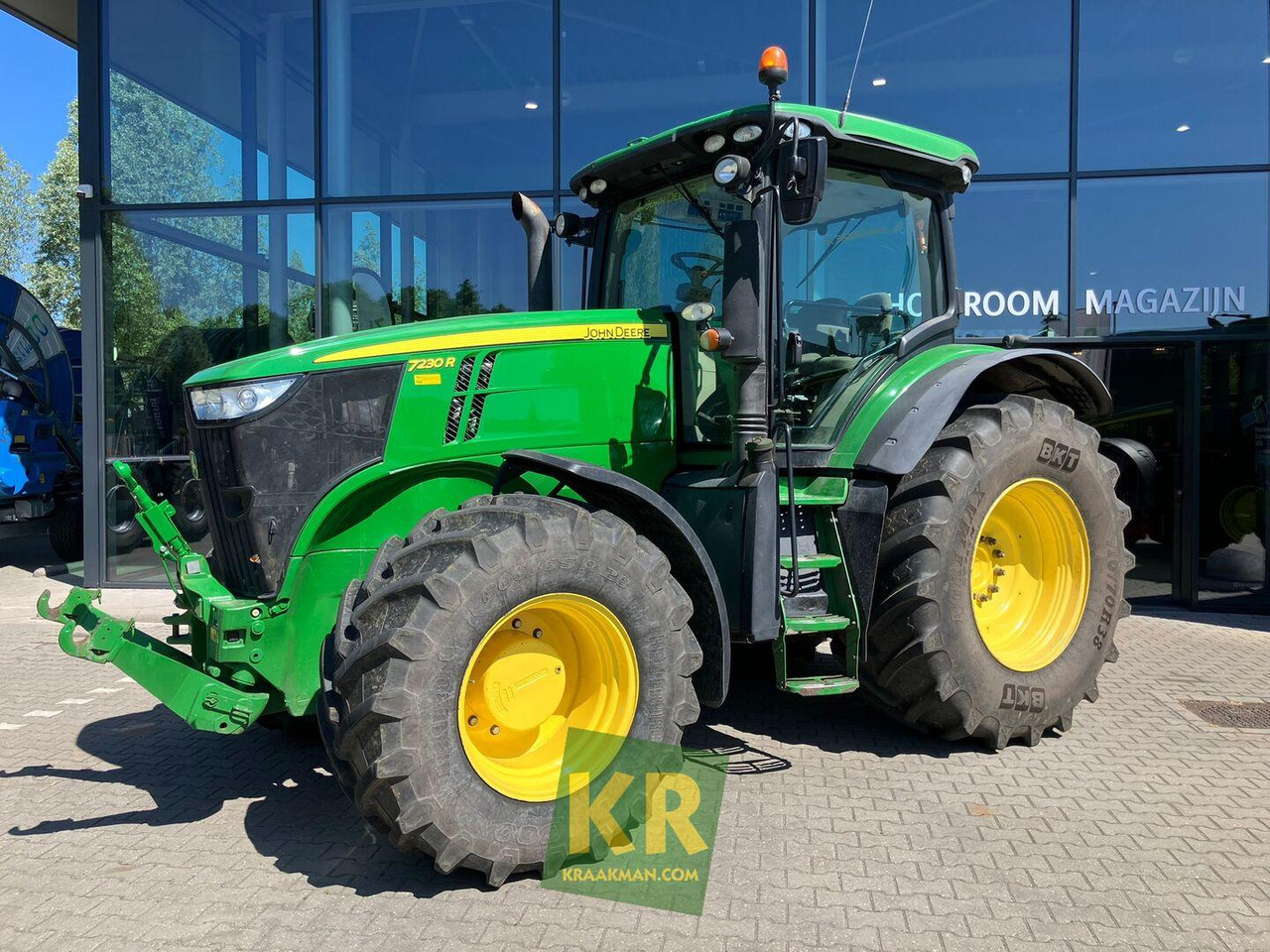 John Deere 7230R - Máy cày: hình 1 John Deere 7230R - Máy cày: hình 1