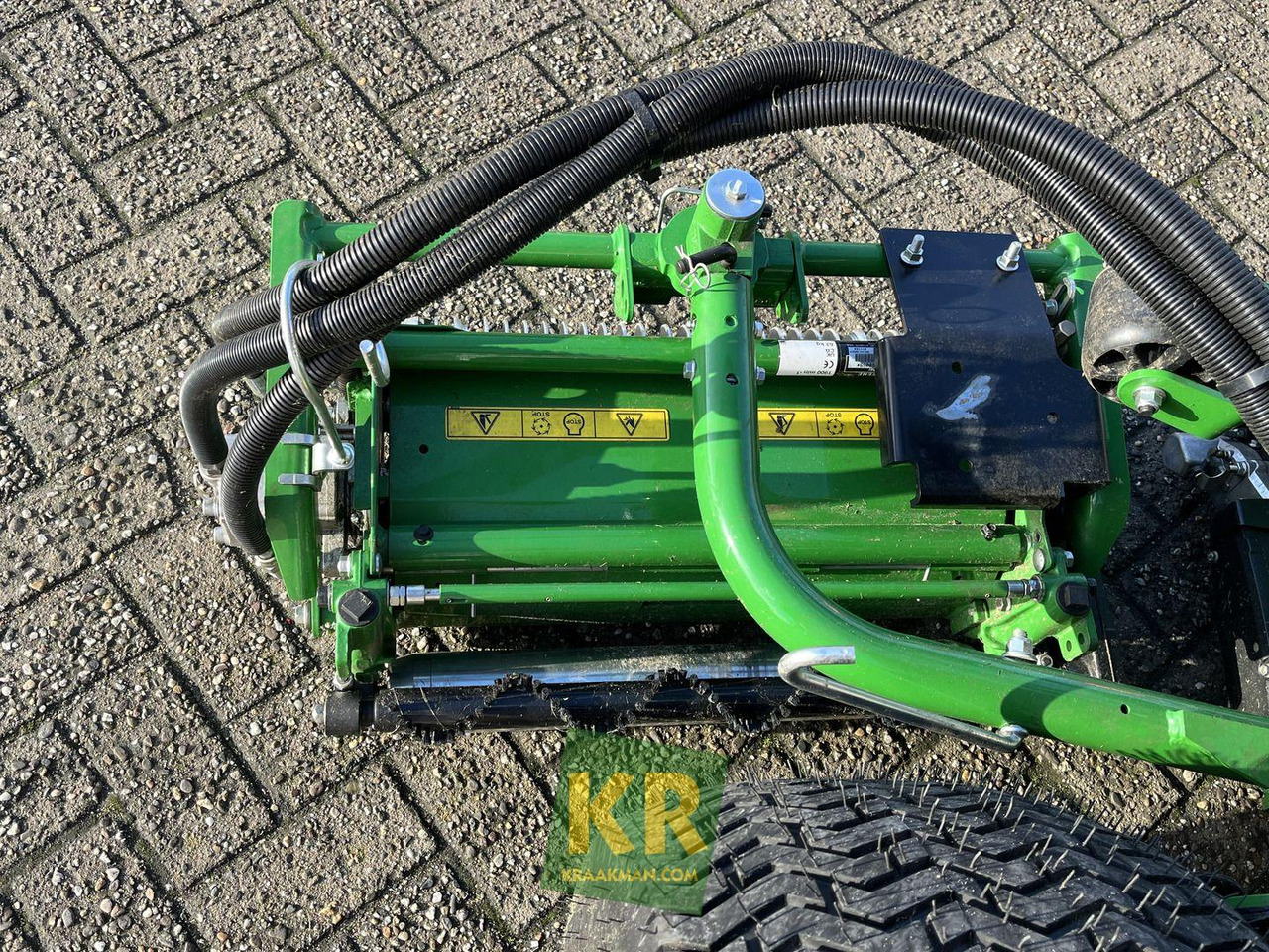 John Deere 8700A - Máy cắt cỏ vườn: hình 5 John Deere 8700A - Máy cắt cỏ vườn: hình 5