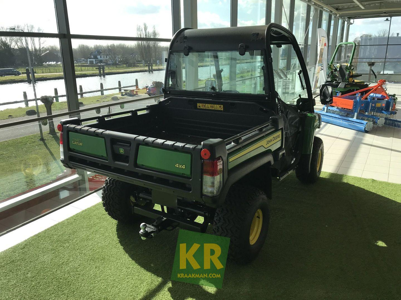 John Deere HPX815E - ATV/ Xe 4 bánh: hình 5 John Deere HPX815E - ATV/ Xe 4 bánh: hình 5