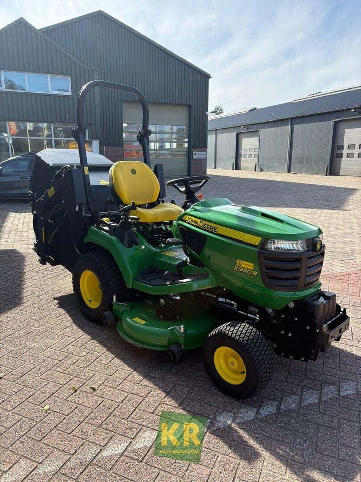 John Deere X950R - Máy cắt cỏ vườn: hình 3 John Deere X950R - Máy cắt cỏ vườn: hình 3