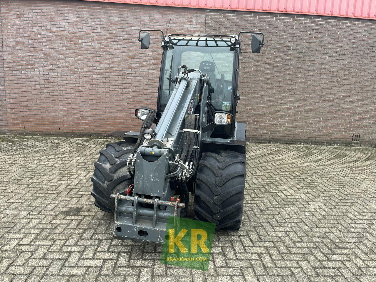 V5003 Giant - Máy xúc lật mini gấp khúc: hình 5 V5003 Giant - Máy xúc lật mini gấp khúc: hình 5