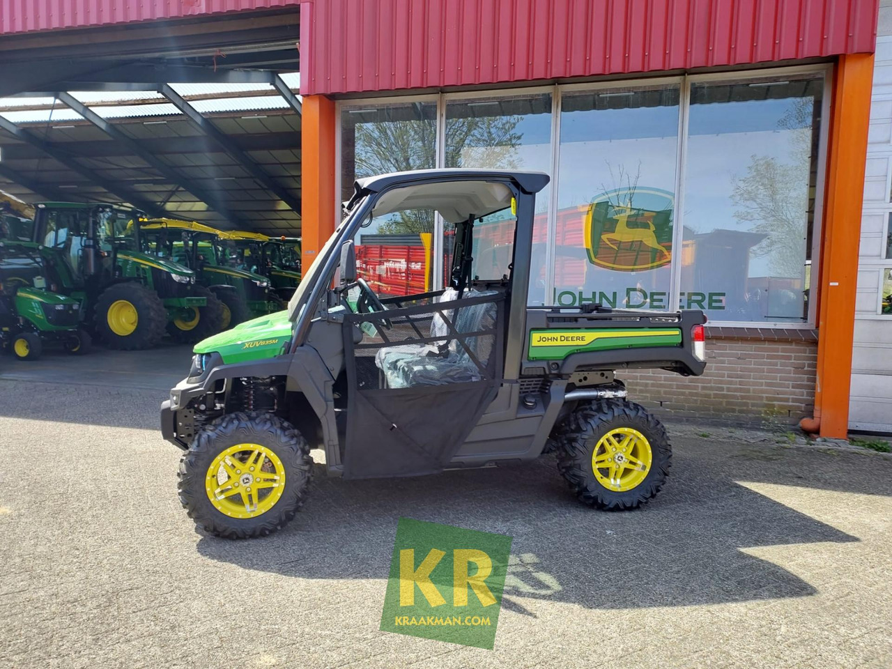 XUV835M John Deere - ATV/ Xe 4 bánh: hình 2 XUV835M John Deere - ATV/ Xe 4 bánh: hình 2