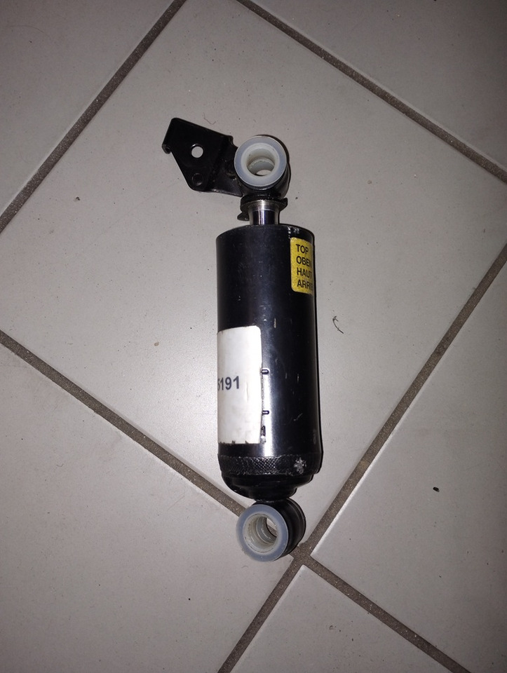 AMORTYZATOR FOTELA MAN MERCEDES SCANIA 895191 SABO - Cabin và nội thất: hình 1 AMORTYZATOR FOTELA MAN MERCEDES SCANIA 895191 SABO - Cabin và nội thất: hình 1