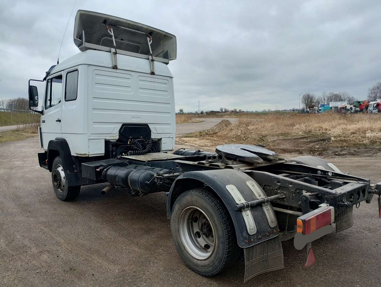 Mercedes Benz 1120 S - Xe đầu kéo: hình 5 Mercedes Benz 1120 S - Xe đầu kéo: hình 5