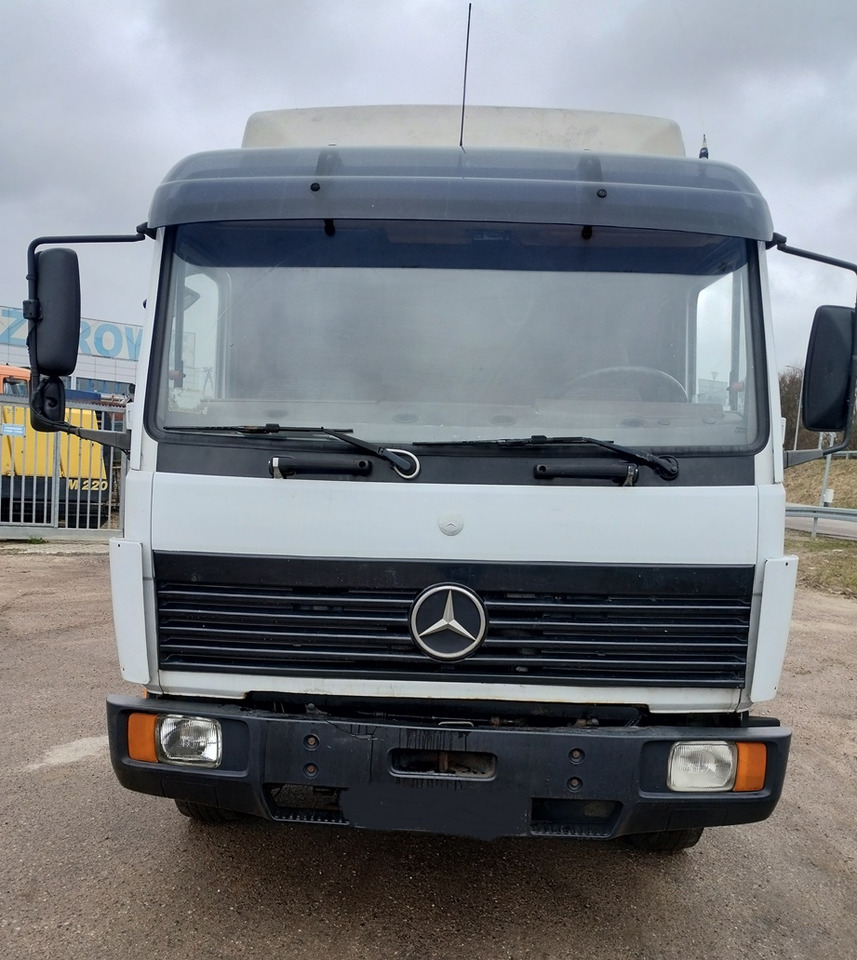 Mercedes Benz 1120 S - Xe đầu kéo: hình 3 Mercedes Benz 1120 S - Xe đầu kéo: hình 3