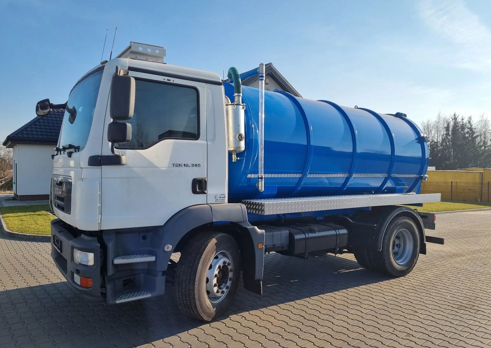 MAN TGM 18 340 - Xe tải chở rác: hình 1 MAN TGM 18 340 - Xe tải chở rác: hình 1