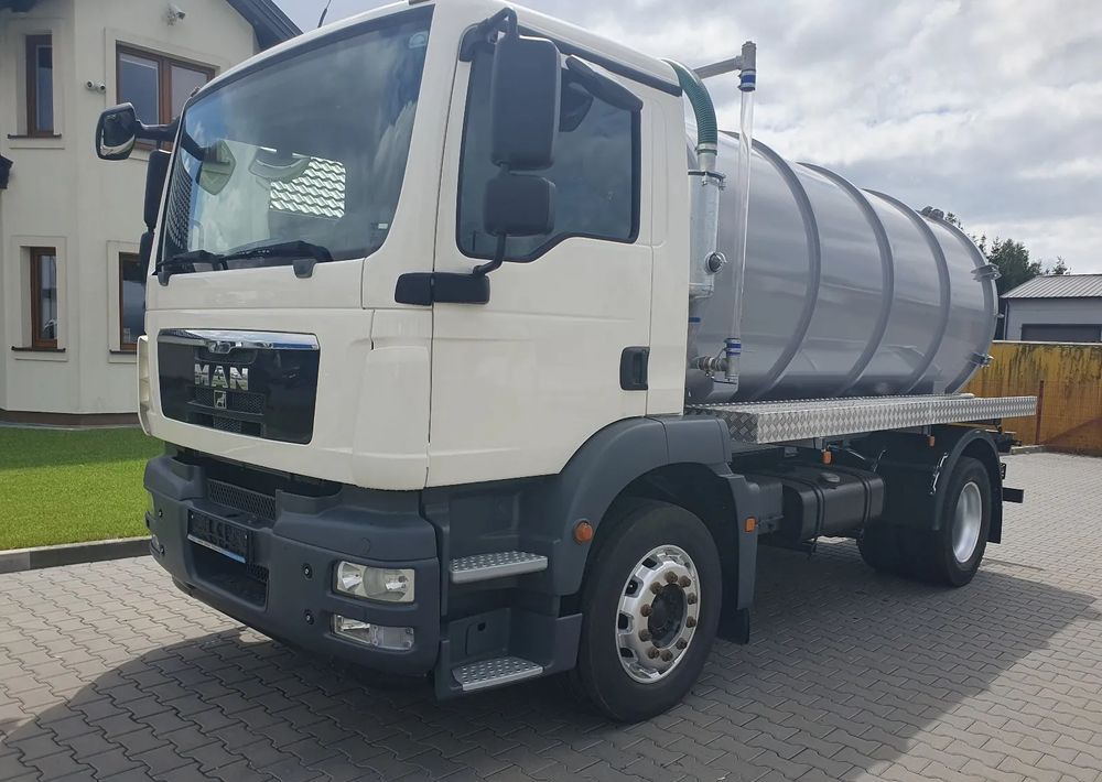 MAN TGM 18 340 - Xe tải chở rác: hình 1 MAN TGM 18 340 - Xe tải chở rác: hình 1