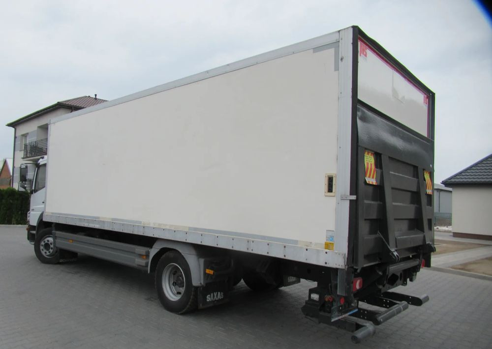Mercedes-Benz Atego 1224 - Xe tải đông lạnh: hình 3 Mercedes-Benz Atego 1224 - Xe tải đông lạnh: hình 3