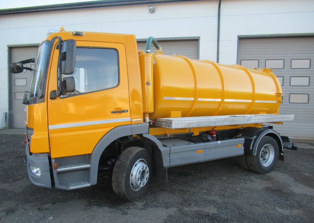 Mercedes-Benz Atego 1224 - Xe tải chở rác: hình 3 Mercedes-Benz Atego 1224 - Xe tải chở rác: hình 3