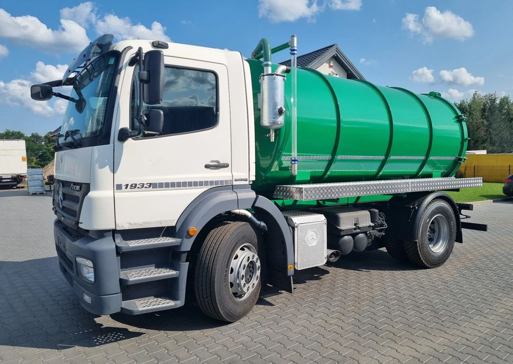 Mercedes-Benz Axor 1829 1833 - Xe tải chở rác: hình 1 Mercedes-Benz Axor 1829 1833 - Xe tải chở rác: hình 1
