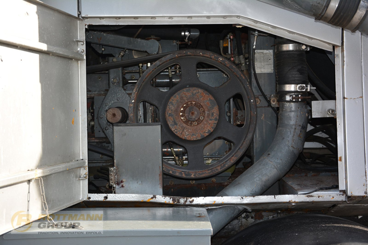 Buschhoff AFM 998 - Xe trộn thức ăn gia súc: hình 5 Buschhoff AFM 998 - Xe trộn thức ăn gia súc: hình 5