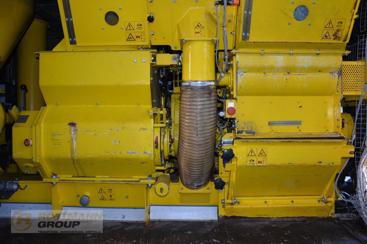 Gmelin FD 3011 - Xe trộn thức ăn gia súc: hình 4 Gmelin FD 3011 - Xe trộn thức ăn gia súc: hình 4